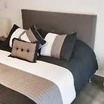 Great Location, High Speed Wifi, Beautiful 1Br Apt